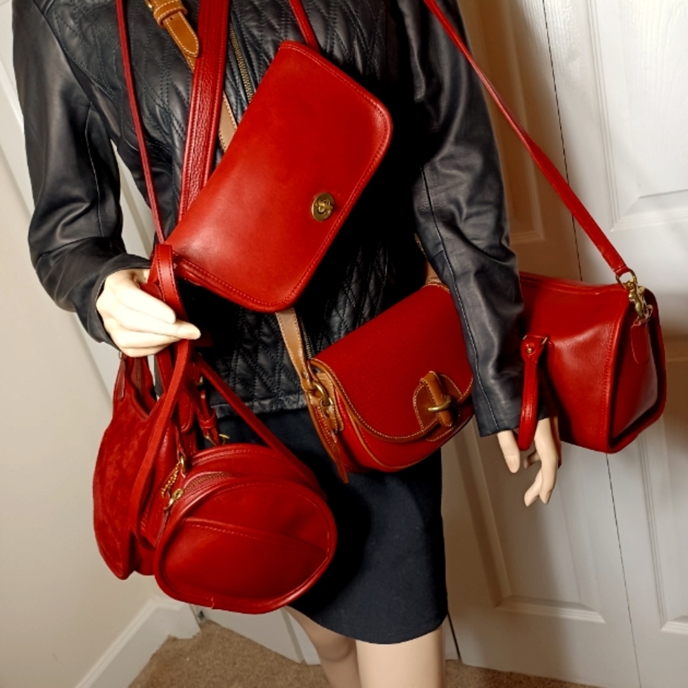 ADVERTISEMENT:@lorac2015 SELLING VINTAGE COACH RED BAGS - Picture 8 of 10